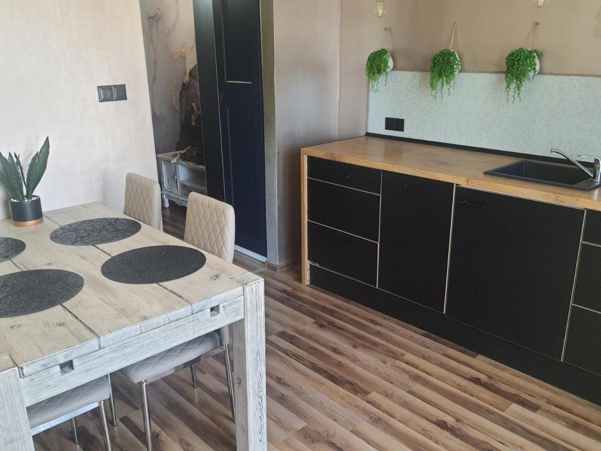 Apartament Nad Fontanna Lägenhet Malbork Exteriör bild